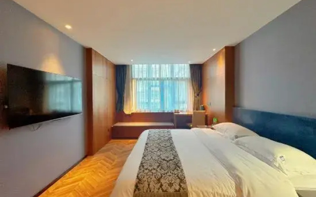 Longteng Hotel