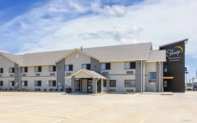 Americinn Hotel & Suites Salina