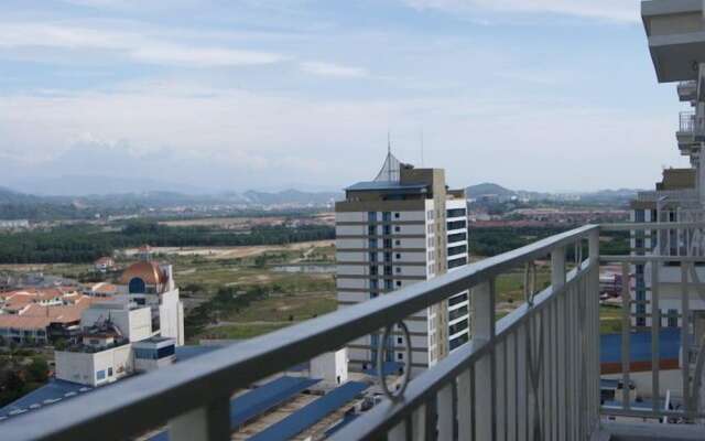 YYK 1Borneo Condominium