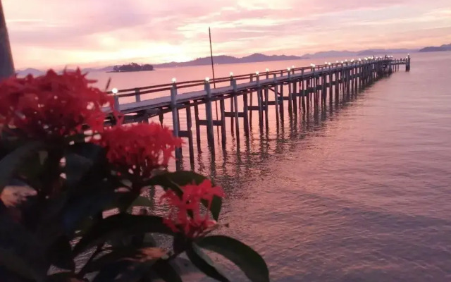 Jansom Beach Resort Ranong