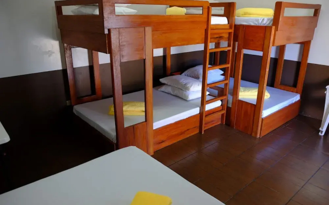 Pacific Waves Inn Annex