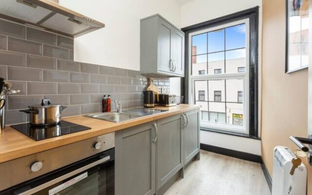 OnPoint-MODERN Studio Apt City Centre F6