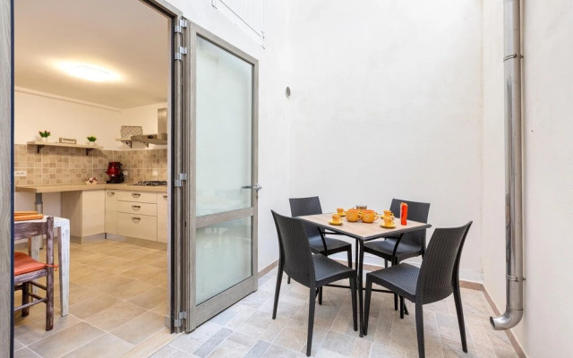 1865 Casina Sofia by Barbarhouse