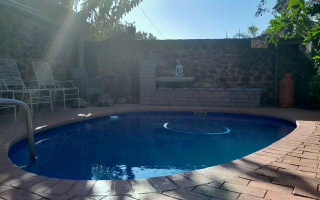 El Shadai Guest House