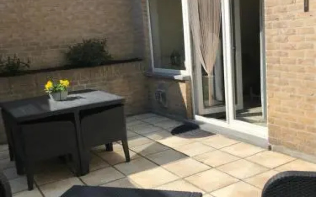 Cosy Apartment Near The Sea