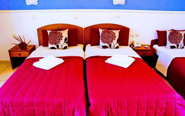 Yiannis Manos Hotel