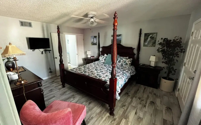 Surfside Suites