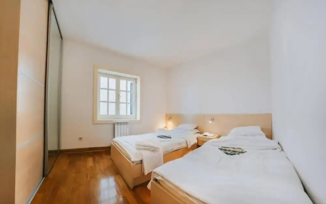 Sveti Stefan Beach Apartment