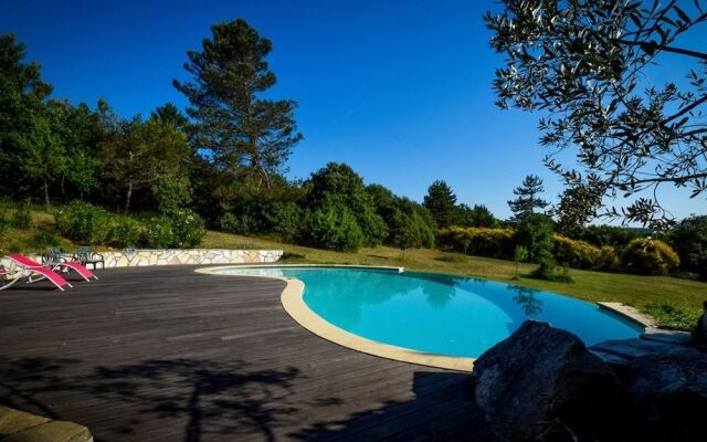 Les Chênes de lEscoutay