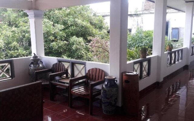 Airlangga Hotel