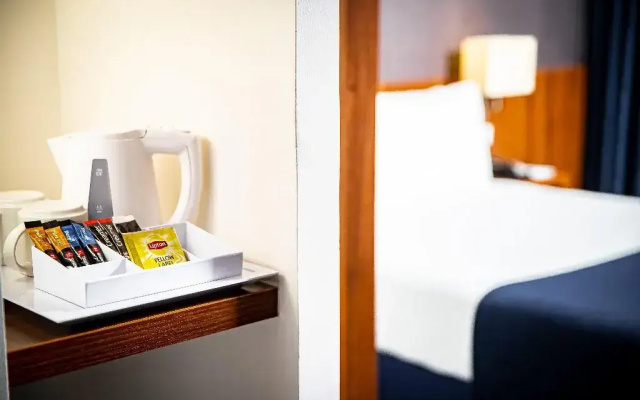 Holiday Inn Express Amsterdam - Sloterdijk Station by IHG