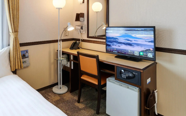 Toyoko Inn Osaka Itami Kuko
