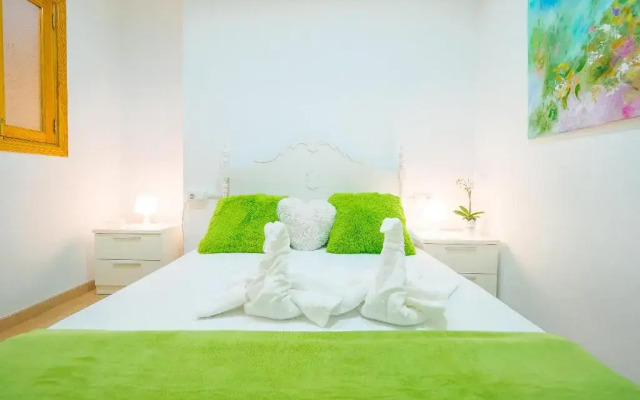 Apartamento Piscina Muro