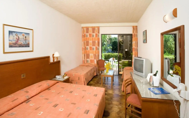 Blue Horizon Hotel And Bungalows