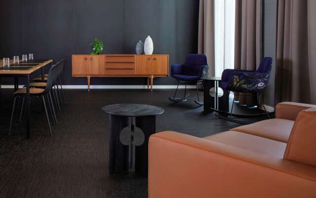 Adina Apartment Hotel Cologne