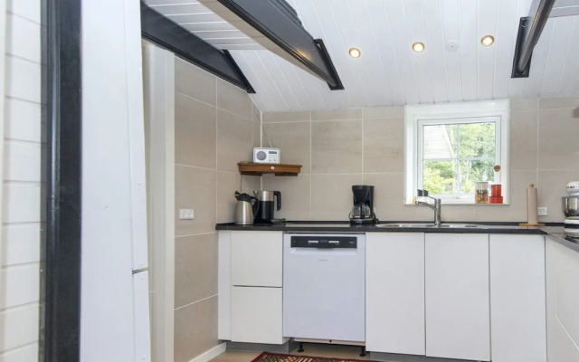 Enchanting Cottage With Whirlpool-by Traum