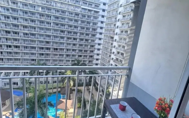 1 BR Shell Residences Facing amenities