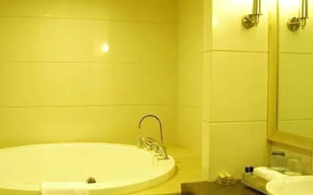 Foshan Xinruncheng Hotel