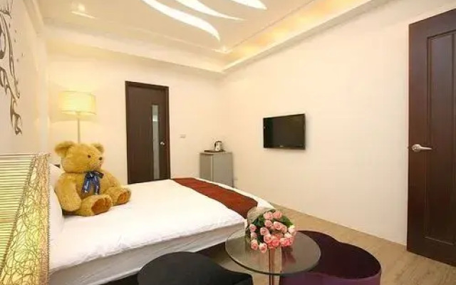 Stay In Bed Hostel