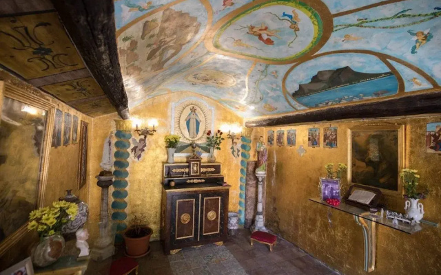 Cannatella's Mansion