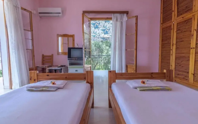 Yiannis Apartments