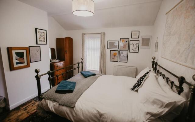 Unique, cosy, Lake District artist hideaway - 5 bd