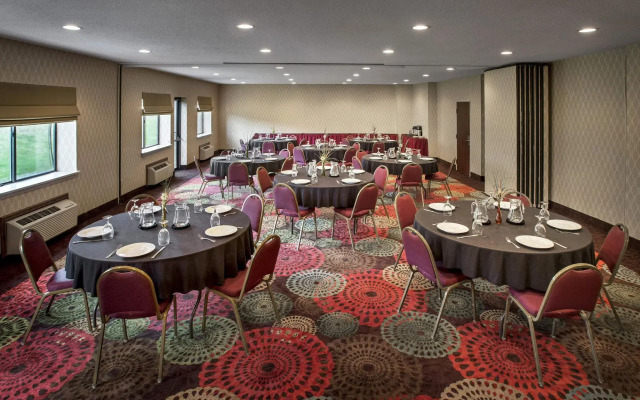 Holiday Inn Express & Suites East Greenbush (Albany-Skyline) by IHG