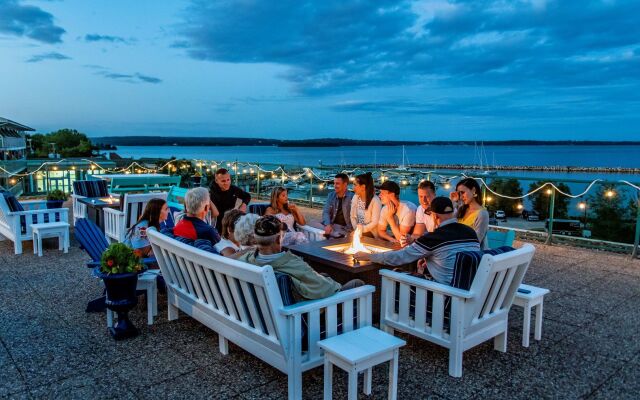 Oak Island Resort & Conference Centre