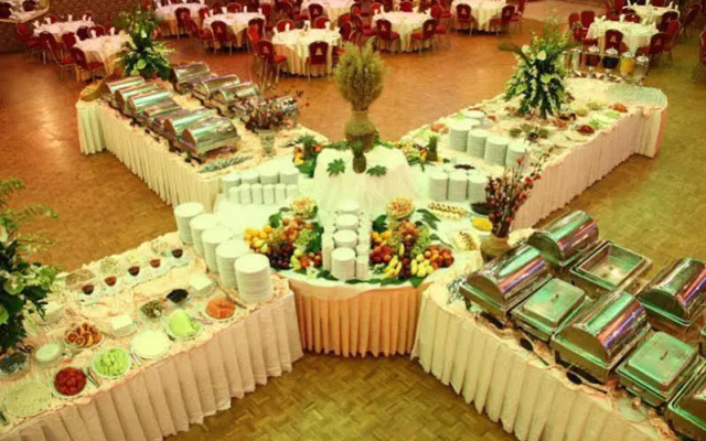 Parsian Esteghlal International Hotel