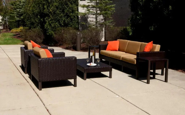 Courtyard by Marriott Detroit Brighton