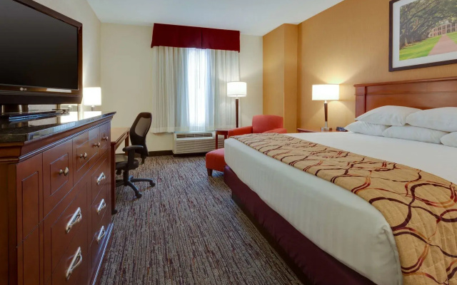 Drury Inn & Suites Baton Rouge