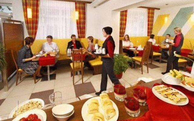 EB Hotel Garni