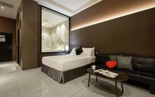M hotel