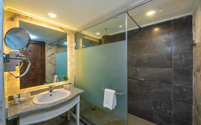 Titanic Resort and Aqua Park