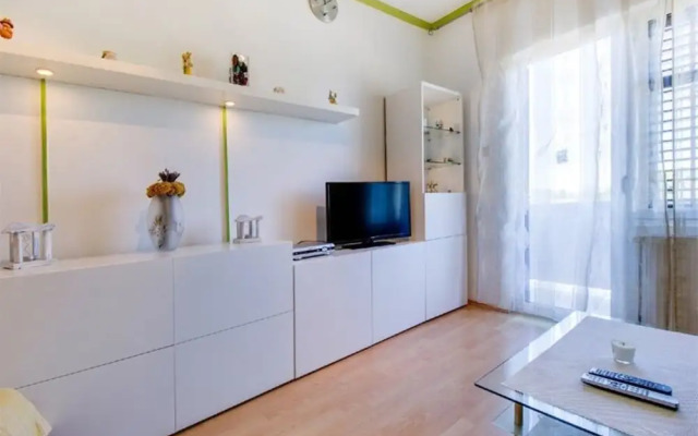 Ani 1 - Apartment Ani 1