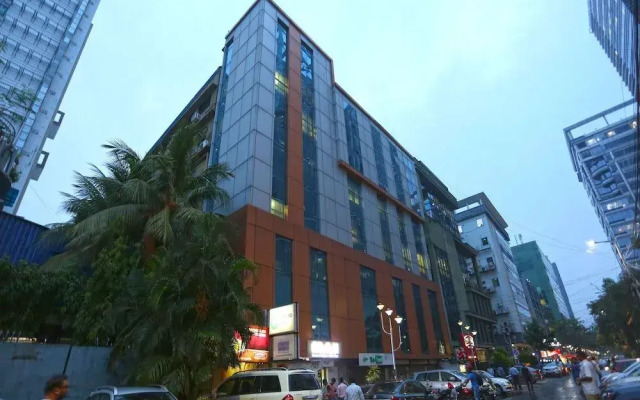 OYO 16010 The Stay