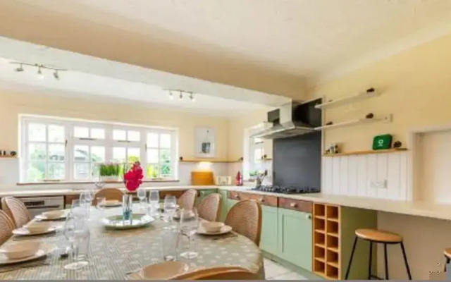 Host Stay Alderfen View