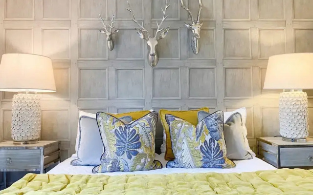 Host Stay The Charles Street Retreat