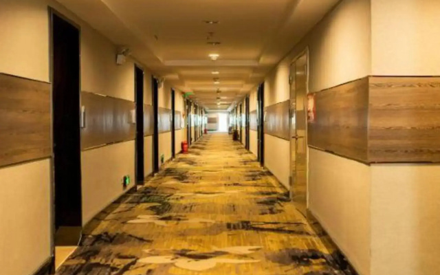 Fangchenggang Flange International Hotel (Sunshine Coast Branch)