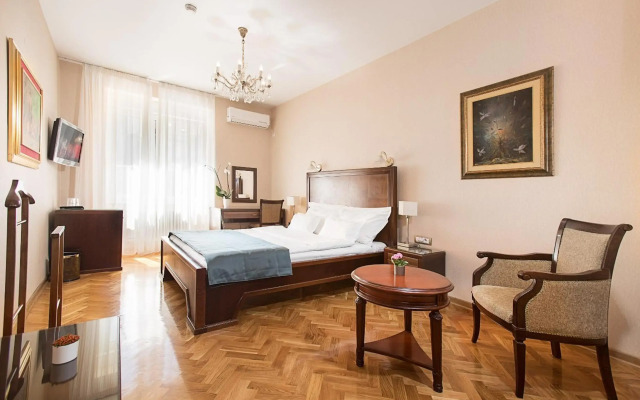 Hotel Majestic