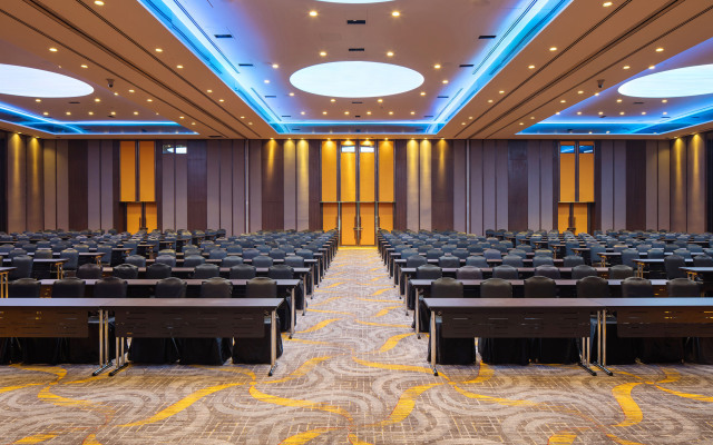 Sheraton Saigon Grand Opera Hotel