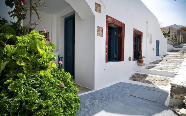 Arc Houses