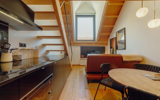 Elegant Downtown Apartment by Vacationy