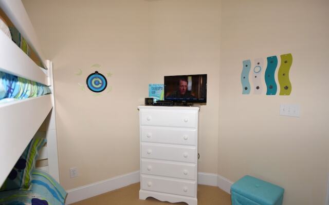 Edgewater Apartment 437