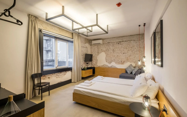 R34 Boutique Hotel