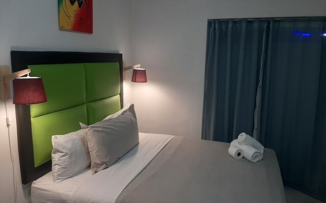 monument western guesthouse