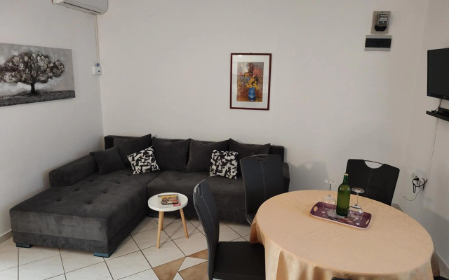 Edith's Olive Garden