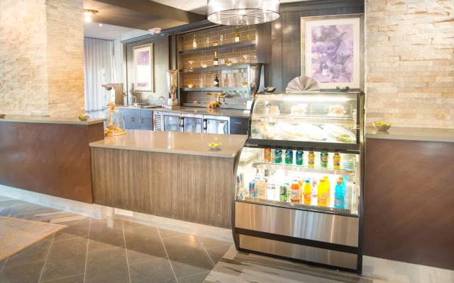 Crowne Plaza Saddle Brook by IHG
