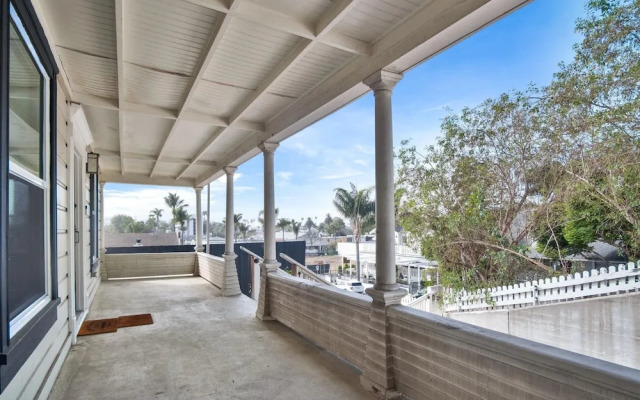 Ventura Downtown Minutes to Beaches