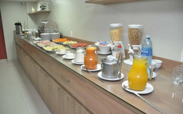 Mont Blanc Suites Duque de Caxias